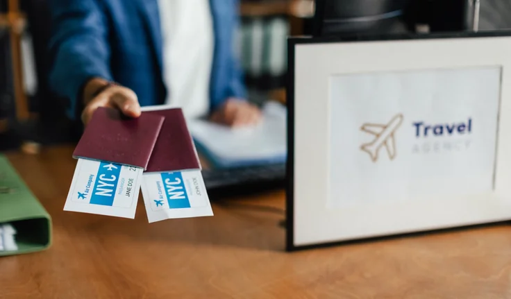 Hotel booking abroad through Arabiers travel agency rates